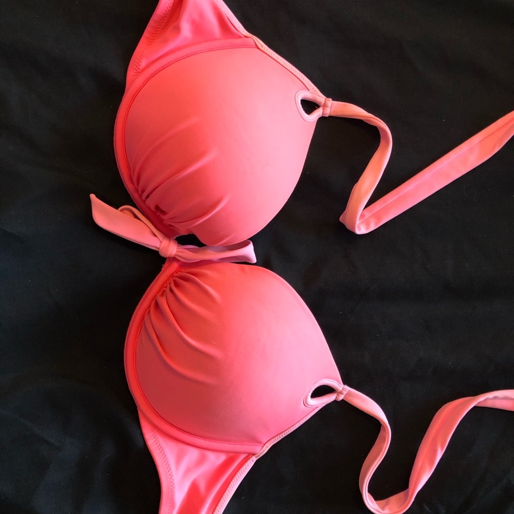 Victoria’s Secret hot pink 36D bikini top